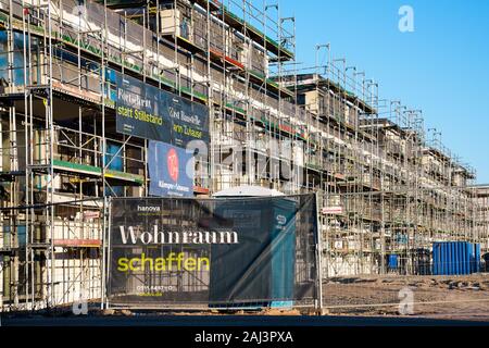 Hannover/Deutschland, Neubau von Mietwohnungen für die hanova Wohnungsunternehmen in Hannover, Deutschland. Kronsberg Wohnviertel an Oheriedentrift, 2. Januar 2020. Stockfoto