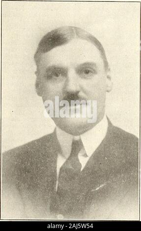 Kanadische Transport & Distribution Management. retofore Shop Foremanat Kenora, Ontario, wurde ernannt ShopForeman in Moose Jaw, Sask. A.J.SHULMAN ernannt wurde Reisen Passagier, Edmonton. Alta. A. V. BEALE hat MachineShop Vorarbeiter in Calgary, Alta, Vice E.H. Cooper, verstorbenen ernannt worden. J. M. McKAY, bisher Trainmaster, Revelstoke, BC, ernannt worden Super intendent, Bezirk 1, British Columbia di-vision, Vice J. Kilpatrick, zurückgetreten. Büro, Revelstoke. JOHN HOPGOOD, bisher Leiter, wurde ernannt Trainmaster, Bezirk 1, British Columbia, v Stockfoto