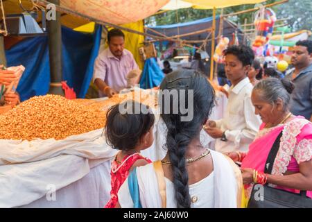 Snack Verkäufer Saint Francis Xavier Festival Old Goa Indien Stockfoto