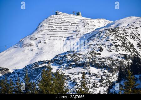 Herrliche Schitage in Lech am Arlberg mit Blick auf den Rüfikopf, Stockfoto