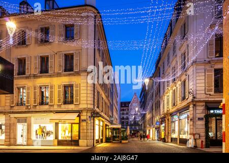 Europa, Schweiz, Genf, Weihnachtsdekorationen in der Altstadt Stockfoto