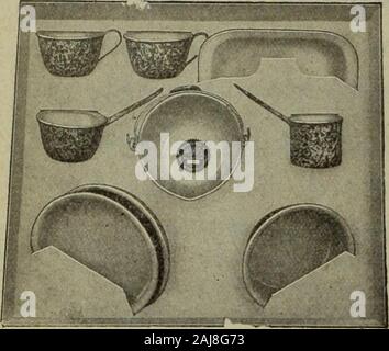 Hardware merchandising September-dezember 1919. Das Gurney Foundry Company, Limited TORONTO, ONTARIO Die Gurney-Massey Co., Ltd., Montreal, Que Das Gurney Nord-west Foundry Co., Ltd., Winnipeg The Gurney Nord-west Foundry Co., Ltd., CalgaryThe Gurney Foundry Co., Ltd., Vancouver 18 HARDWARE- UND METALL-Abschnitt Werbung Dezember 6, 1919&gt;/lDS (y V: PHLImIlR v X HERGESTELLT IN KANADA ICH -. Davidson Quick Verkäufer für den Vertrieb BusyChristmas Childs Sets in Premier-, Kolonial- und WhiteEnamelled Ware. Fein säuberlich in Kartons verpackt, um abzubrechen. Auf dem Regal oder Coun- ter angezeigt, diese, und Davidson Spielzeug Stockfoto