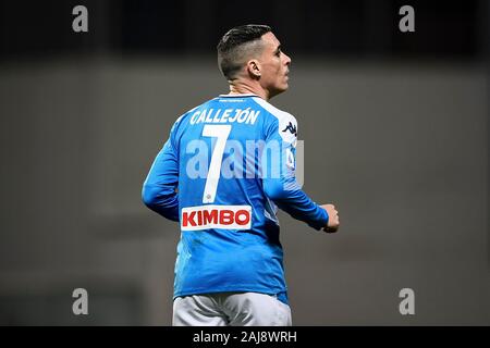 Reggio Emilia, Italien. 22 Dezember, 2019: Jose Maria Callejon des SSC Napoli schaut während der Serie ein Fußballspiel zwischen US Sassuolo und SSC Napoli. SSC Napoli gewann 2-1 über uns Sassuolo. Credit: Nicolò Campo/Alamy leben Nachrichten Stockfoto