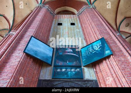 Innenraum von St. Nicolas (St. Nikolai) Kirche, Wismar, Mecklenburg-Vorpommern, Deutschland, Europa Stockfoto