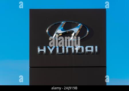Hyundai Logo in einem Autohaus, Großbritannien Stockfoto