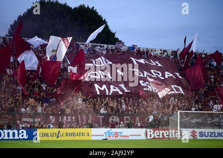 Alessandria, Italien. 25. Juli, 2019: Fans von Torino FC zeigen ihre Unterstützung vor der UEFA Europa League zweite Qualifikationsrunde Fußballspiel zwischen Torino FC und Debrecen VSC. Torino FC gewann 3-0 über Debrecen VSC. Credit: Nicolò Campo/Alamy Live Neue Stockfoto