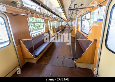 Samara, Russland - 26. Mai 2019: Blick ins Innere des Wagens Zug in Samara der u-bahn Stockfoto