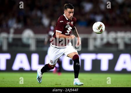 Turin, Italien. 8. August, 2019: Alejandro "Alex" berenguer von Torino FC in Aktion während der UEFA Europa League dritte Qualifying Runde Fußballspiel zwischen Torino FC und FC Shakhtyor Soligorsk. Torino FC gewann 5-0 über FC Shakhtyor Soligorsk. Credit: Nicolò Campo/Alamy leben Nachrichten Stockfoto