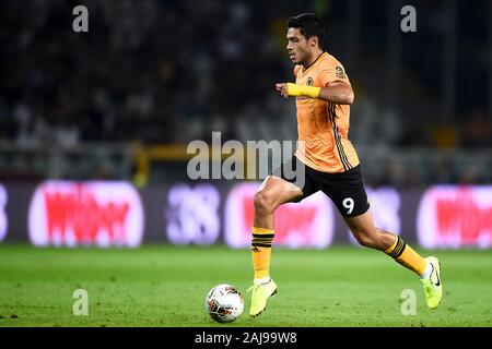 Turin, Italien. 22. August 2019: Raul Jimenez von Wolverhampton Wanderers FC in Aktion während der UEFA Europa League Endspiel Fußballspiel zwischen Torino FC und Wolverhampton Wanderers FC. Wolverhampton Wanderers FC gewann 3-2 über Torino FC. Credit: Nicolò Campo/Alamy leben Nachrichten Stockfoto