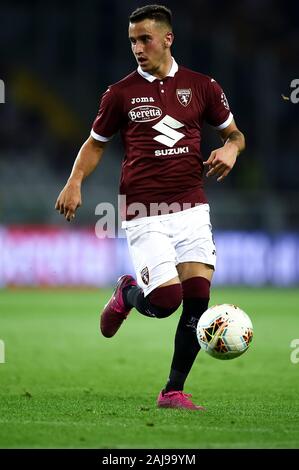 Turin, Italien. 22. August 2019: Alejandro "Alex" berenguer von Torino FC in Aktion während der UEFA Europa League Endspiel Fußballspiel zwischen Torino FC und Wolverhampton Wanderers FC. Wolverhampton Wanderers FC gewann 3-2 über Torino FC. Credit: Nicolò Campo/Alamy leben Nachrichten Stockfoto