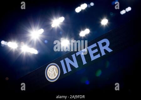 Mailand, Italien. 26. August 2019: FC Internazionale logo abgebildet ist vor der Serie ein Fußballspiel zwischen FC Internazionale und US Lecce. FC Internazionale gewann 4-0 über US Lecce. Credit: Nicolò Campo/Alamy leben Nachrichten Stockfoto