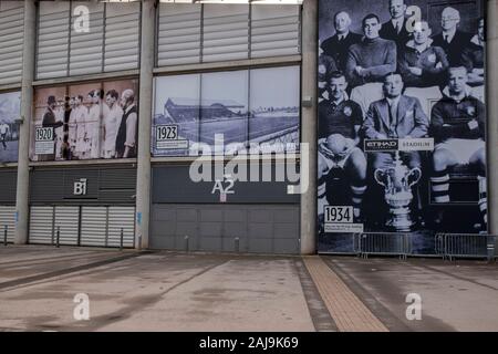 Billboard 1920 und 1923 und 1934 in der Manchester Stadion in Manchester England 2019 Stockfoto