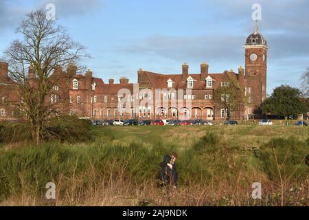 Britannia Kasernen, an Mousehold Heide, die als regimental Home für das Royal Norfolk Regiment zwischen 1885 und 1887 diente, ist jetzt aber unbenutzt und überlebt als Teil der HMP Norwich, Norwich, Norfolk. Stockfoto