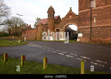 Britannia Kasernen, an Mousehold Heide, die als regimental Home für das Royal Norfolk Regiment zwischen 1885 und 1887 diente, ist jetzt aber unbenutzt und überlebt als Teil der HMP Norwich, Norwich, Norfolk. Stockfoto