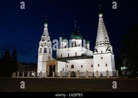 Die erste Kirche in Jaroslawl zu St Elia widmet, wie es auf dieser Saint fest, dass Jaroslaw der Weise den Bären erschlagen und eroberten das Gebiet wurde Stockfoto