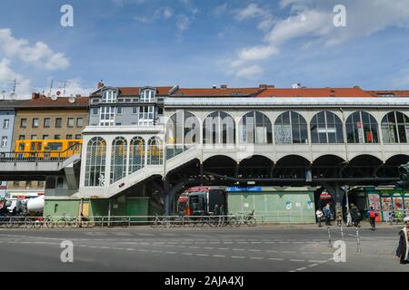 U-Bahn, Görlitzer Bahnhof, Kreuzberg, Berlin, Deutschland Stockfoto