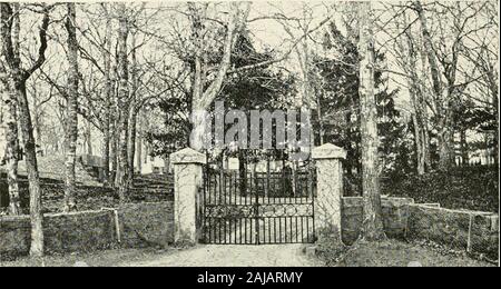 Falmouth-am-Meer: Die Neapel von Amerika. Die menauhant Kapelle. Diese Kapelle wurde weitgehend von den Bewohnern von Menauhant gebaut. Dr. A. St. Johns Chambre, von Lowell, war die treibende Kraft. Es ist offen für alle Konfessionen. Eingang zum Oak Grove Friedhof. Ich y Stockfoto