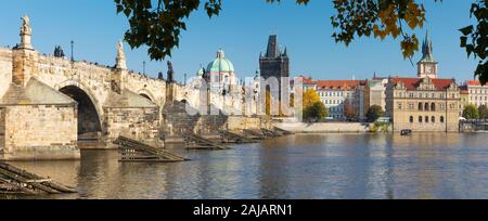 Prag - die Charles Braut aus West. Stockfoto