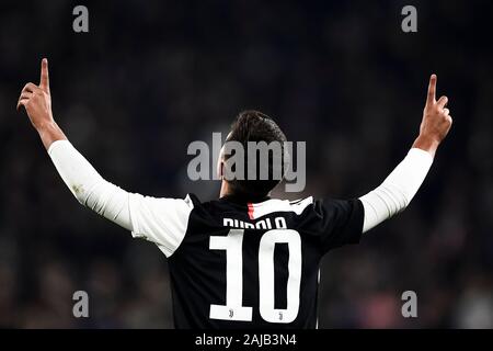 Turin, Italien - 10 November, 2019: Paulo Dybala von Juventus Turin FC feiert nach dem Scoring ein Ziel während der Serie ein Fußballspiel zwischen Juventus Turin und AC Mailand. FC Juventus gewann 1-0 über AC Mailand. Credit: Nicolò Campo/Alamy leben Nachrichten Stockfoto