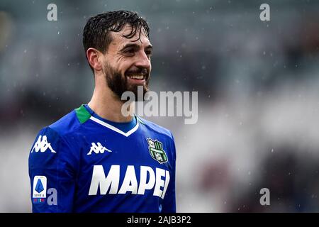 Turin, Italien - 01 Dezember, 2019: Francesco Caputo von US Sassuolo feiert am Ende der Serie ein Fußballspiel zwischen FC Juventus und US Sassuolo. Das Spiel endete mit einem 2:2. Credit: Nicolò Campo/Alamy leben Nachrichten Stockfoto