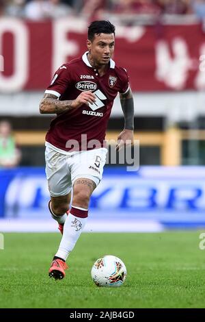 Turin, Italien, 27. Oktober, 2019: Armando Izzo von Torino FC in Aktion während der Serie ein Fußballspiel zwischen Torino FC und Cagliari Calcio. Das Match endete mit einem 1-1 Unentschieden. Credit: Nicolò Campo/Alamy leben Nachrichten Stockfoto