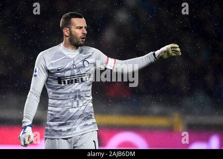 Turin, Italien - 23 November, 2019: Samir Handanovic des FC Internazionale Gesten während der Serie ein Fußballspiel zwischen Torino FC und FC Internazionale. FC Internazionale gewann 3-0 über Torino FC. Credit: Nicolò Campo/Alamy leben Nachrichten Stockfoto