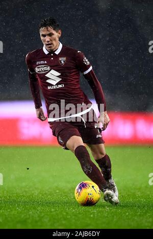 Turin, Italien - 23. November 2019: Sasa Lukic von Torino FC in Aktion während der Serie ein Fußballspiel zwischen Torino FC und FC Internazionale. FC Internazionale gewann 3-0 über Torino FC. Credit: Nicolò Campo/Alamy leben Nachrichten Stockfoto
