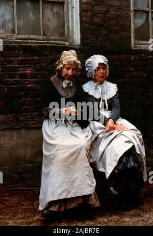 1986 - Hinter den Kulissen Bild in der Verfilmung der BBC-Serie David Copperfield - In whitby, North Yorkshire - Juni 1986 (Extras für Ihre Szene warten) Stockfoto