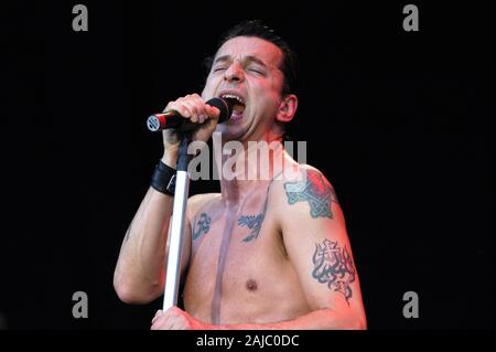 Italien Imola, 13-14-15 Juni 2003 Heineken Jammin' Festival 2003', 'Autodromo di Imola" Rennstrecke von Imola: Der Sänger Dave Gahan während des Konzerts Stockfoto