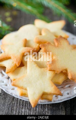 Selbst gebackene Weihnachtsplätzchen Stockfoto