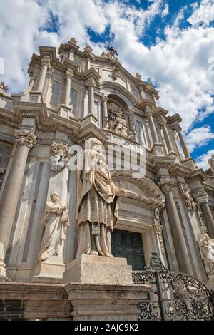 Catania - Das barocke Portal der Basilica di Sant'Agata. Stockfoto