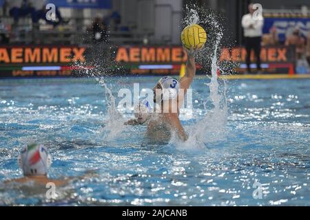 Cuneo, Italien. 3 Jan, 2020. Stefano luongo Italyduring Internationale viereckigen - Italien vs Griechenland, Wasserball italienische Nationalmannschaft in Cuneo, Italien, 03 Januar 2020 - LPS/Tonello Abozzi Credit: Tonello Abozzi/LPS/ZUMA Draht/Alamy leben Nachrichten Stockfoto