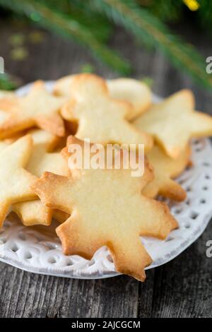 Selbst gebackene Weihnachtsplätzchen Stockfoto