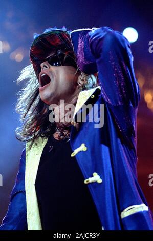 Mailand Italien, vom 25. Mai 1997, live Konzerte von Aerosmith auf dem Forum von Assago Mailand: Der Sänger von Aerosmith Steven Tyler während des Konzerts Stockfoto