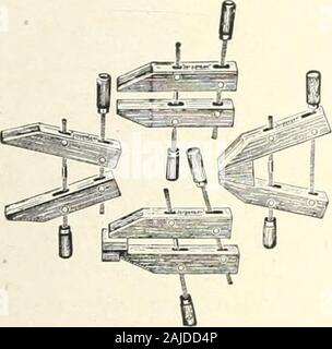 Kanadische Holzwerkstoffindustrie. Für Leichtigkeit kombiniert mit Kraft diese Klammer hasno gleich. Alle Teile sind aus den besten Materi-als-erhältlich und wir haben keine Mühe, makethe Pony das schönste seiner Art auf dem Markt verschont. in Größen 18 in. bis 72 in öffnen. Jorgensen PeerlessAdjustableHand Clamp X^3 lgfes 2 passt zu jeder Griff mit--1^1^^"* 8 § sa^, ein Slip und nimmt mit lesseffort atighter halten. Es ist ein Werkzeug, dass aclamp ofreal Wirtschaft und ef versichert - Üpft. Verstellbare Klammer Unternehmen 216 N. Jefferson St., Chicago, USA Für Saie durch Aikenhead Hardware begrenzt Toronto Stockfoto