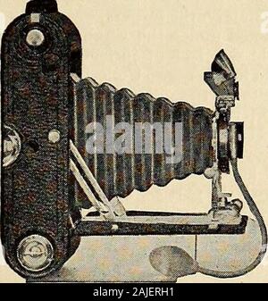 St Nicholas [Serial]. 24, 26, 28 und 30.) ST. NICHOLAS anzeigen, wenn es nicht eine Eastman Kodak, es nicht ist. KODAK auf, dass Weihnachten Liste setzen. Theres nichts, es sei denn, es werden die nach - Freude an Thepictures selbst, dass mehr universell Appelle toyoung und Alt als Bild nehmen. Und seine inexpensivenow, für Kodak hat es so gemacht. Es gibt Kodaks andBrownies für alle Personen und Zwecke - aber keiner morepopular als der einfache und kompakte FOLDINGPOCKET SERIE. Nr. 1, 2 J4x3J 4 Bilder, $ 10,00. 1A, 2J^x4M 12.00. lA. Spcl. 2Kx4J4 15,00 Nr. 3, 3Mx4M 17,50 Keine/3 A, 314 x 5 %, 20.00 Nr. 4, 4 x 5 20,00 Stockfoto