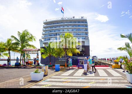 Puerto Limon, Costa Rica - Dezember 9, 2019: Holland America Kreuzfahrtschiff Eurodam Stockfoto