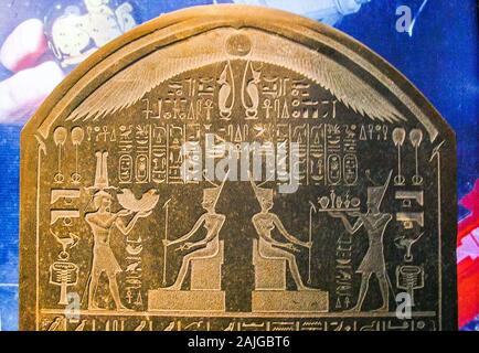 Ägypten, Alexandria, National Museum, teilweise mit Blick auf die Stele von Nectanebo I, eine Kopie der "naucratis Stele", bei Abukir von Franck Goddio's Team gefunden. Stockfoto