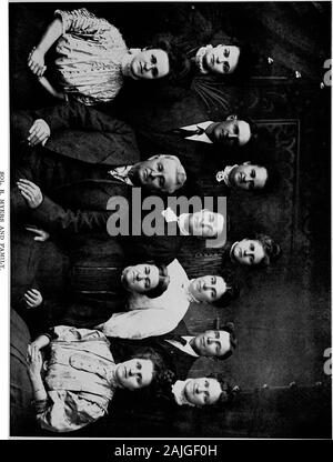 Geschichte des Nemaha County, Kansas. Solomon R. Myers migriert zu Kansas 1868, und kaufte Land inBrown Grafschaft, die er verbesserte und bewirtschaftet bis 1881. Er thencame zu Nemaha County und kaufte 480 Hektar gutes Land in Rock Creektownship. Verbesserte er diese Site und mit considerablesuccess bis zu seiner Pensionierung zu einem Haus in Sabetha 1911 angebaut. Herr Myerssuccess in Kansas ist aufgrund der Tatsache, dass er eine umfangreiche Feeder ofcattle, seine Rinder Fütterung Operationen umfasst über 500 Kopf anntially. Auf diese Weise er beibehalten, erhöht die Fruchtbarkeit seines largeacreage und vermarktet Hi Stockfoto