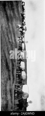 Geschichte des Nemaha County, Kansas. direkt zurück auf die Weide Grün von hisboyhood Home. Der nordöstliche Teil der Grafschaft, einige Jahre danach, sicherte einen Zweig der Rock Island Railroad, die tritt in den countyat Sabetha, erstreckt sich nordwestlich, wobei es in Bern bis hin zu Fair-Bury, Neb., von dort Anschluss mit durch Züge von Chicago toDenver. Im südlichen Teil der Grafschaft läuft der zentralen Niederlassung von theMissouri Pazifik, das war die erste Eisenbahn der Grafschaft zu geben. Diemittlere Zweig wurde bereits im Jahr 1863 befragten, und wurde gekonnt unterstützt durch Staat und Regierung in i Stockfoto
