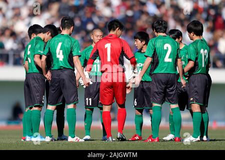 Shohei High School Mannschaft Gruppe, Januar 3, 2020 - Fußball: 98th All Japan High School Soccer Turnier 3. Runde zwischen Kokugakuin Kugayama 0-1 Shohei High School bei urawa "Komaba Stadion in Saitama, Japan Credit: LBA SPORT/Alamy leben Nachrichten Stockfoto