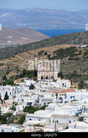 Kirche von Agia Triada (Heilige Dreifaltigkeit), Lefkes Village, Insel Paros, Kykladen, Griechenland Stockfoto