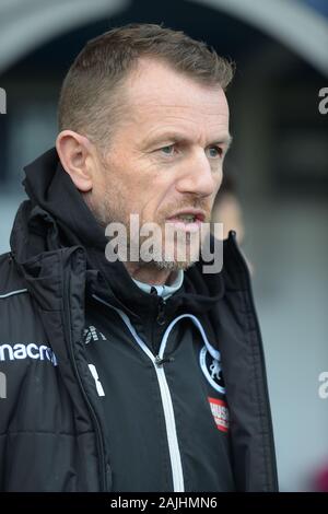 Neue Höhle, London, UK. Am 4. Januar 2020. Gary Rowett Manager von Millwall während des Millwall vs Newport County FA Cup 3. Runde Riegel an der neuen Höhle London 4. Januar 2020 - EDITORIAL NUR VERWENDEN Keine Verwendung mit nicht autorisierten Audio-, Video-, Daten-, Spielpläne (außerhalb der EU), Verein/liga Logos oder "live" Dienstleistungen. On-line-in-Verwendung beschränkt auf 45 Bildern (+15 in zusätzliche Zeit). Kein Einsatz zu emulieren, bewegte Bilder. Keine Verwendung in Wetten, Spiele oder einzelne Verein/Liga/player Publikationen/Dienstleistungen - Credit: Martin Dalton/Alamy Live News Credit: MARTIN DALTON/Alamy leben Nachrichten Stockfoto