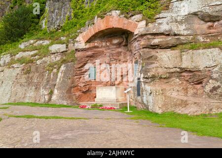 Das kriegerdenkmal am Fort von Bamburgh Castle Wände in Northumberland, Großbritannien Stockfoto