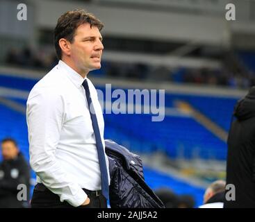 4. Januar 2020; Cardiff City Stadium, Cardiff, Glamorgan, Wales; den englischen FA Cup Fußball, Cardiff City versus Carlisle; Chris Buche Manager von Carlisle United - streng nur für den redaktionellen Gebrauch bestimmt. Keine Verwendung mit nicht autorisierten Audio-, Video-, Daten-, Spielpläne, Verein/liga Logos oder "live" Dienstleistungen. On-line-in-Match mit 120 Bildern beschränkt, kein Video-Emulation. Keine Verwendung in Wetten, Spiele oder einzelne Verein/Liga/player Publikationen Stockfoto