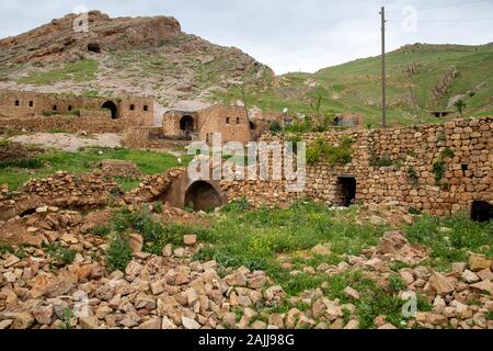 Blick vom Dorf Bilali bei Mardin. In diesem syrischen Dorf leben heute nur noch sehr wenige Menschen. Stockfoto