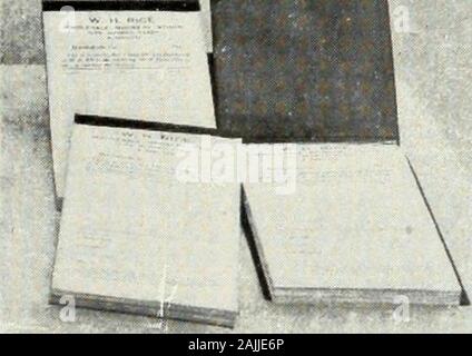 Großhandel Preisliste: Herbst 1919 und Frühjahr 1920. Inhalt der jar begraben werden sollte. Kaufen Chemikalien von Ihrem lokalen Drogist wenn Sie können secureMercks Zyanid in ungebrochen, Originalverpackung, und Schwefelsäure acidthat hat im Glas - verschlossen gehalten worden. Großhandel PREISLISTE 49 iiiiiiniiniiiifiiiiiNiiiNiiiiiiiiiiiiiiiiiiiiiiiiiiiiiiiiiiiiiii! iiii {iiiiiii [Iiiiii; iiiiiiiiiiii! II^ BÜROMATERIAL BESTELLEN BÜCHER - Die alten Standard Form, Größe 4 ^^x 10 Zoll, ihr Name und die Adresse oben und unten gedruckt, 100 Bestellungen zu thebook, auf beste Qualität schwer Papier. Preis, pro 5 Bücher, $ 3,25^Pro 10 Bücher, Stockfoto