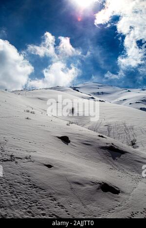 Verschneite Berglandschaften, Vlore, Izmir, Türkei. Winterlandschaft. Stockfoto