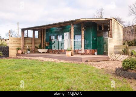 Hirten Hütte Stil mobile holiday home, Medstead, Alton, Hampshire, England, Vereinigtes Königreich. Stockfoto