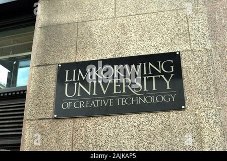 London UK Jan 04 2020 - Zeichen der Limkokwing University von Creative Technology in London. Stockfoto